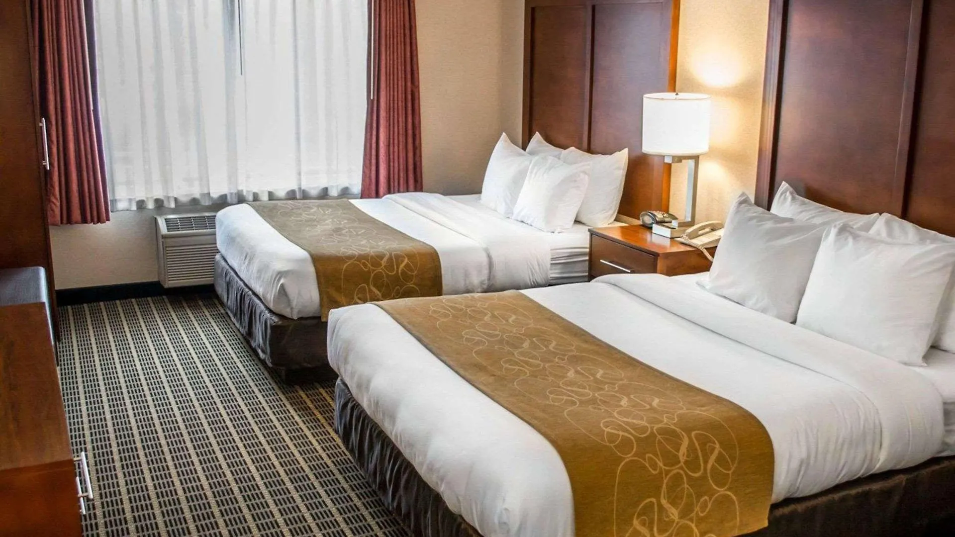 Comfort Suites Portland Southwest Hotel
